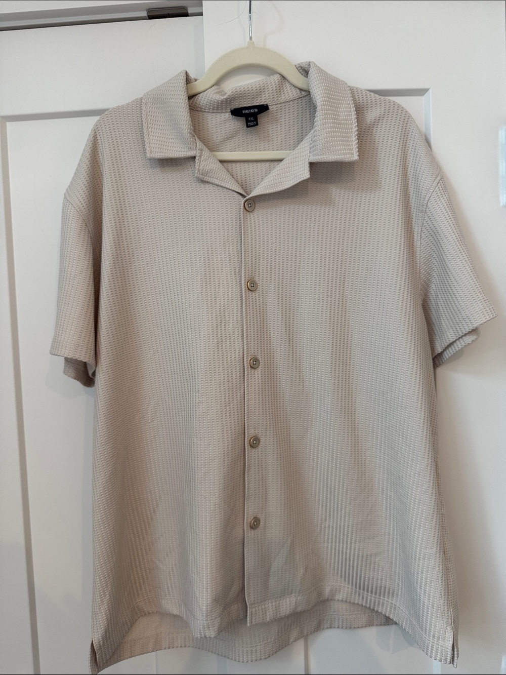 Reiss Men's Short-Sleeve Button-Down Shirt in Light Beige